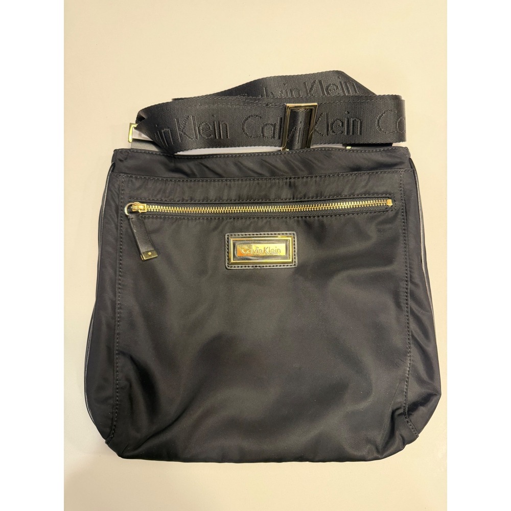 Calvin Klein Crossbody Bag Womens Medium Nylon Gold Hardware Black Excellent